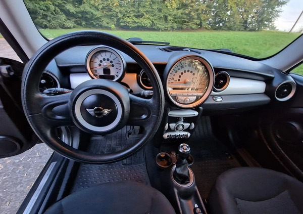 MINI ONE cena 14900 przebieg: 169240, rok produkcji 2009 z Alwernia małe 121